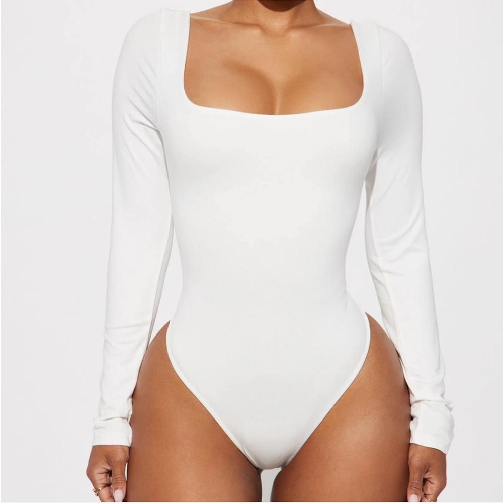 White long sleeve bodysuit